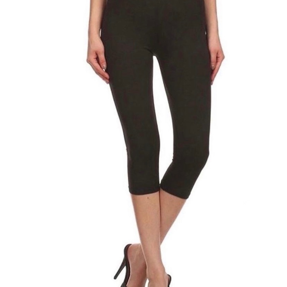 Womans capris